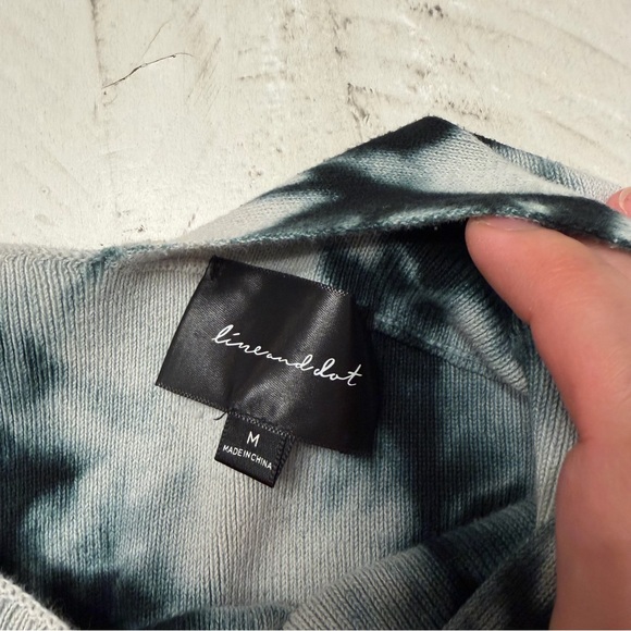 Line and Dot women’s asymmetrical off shoulder black tie dye sweater size medium - Picture 3 of 4